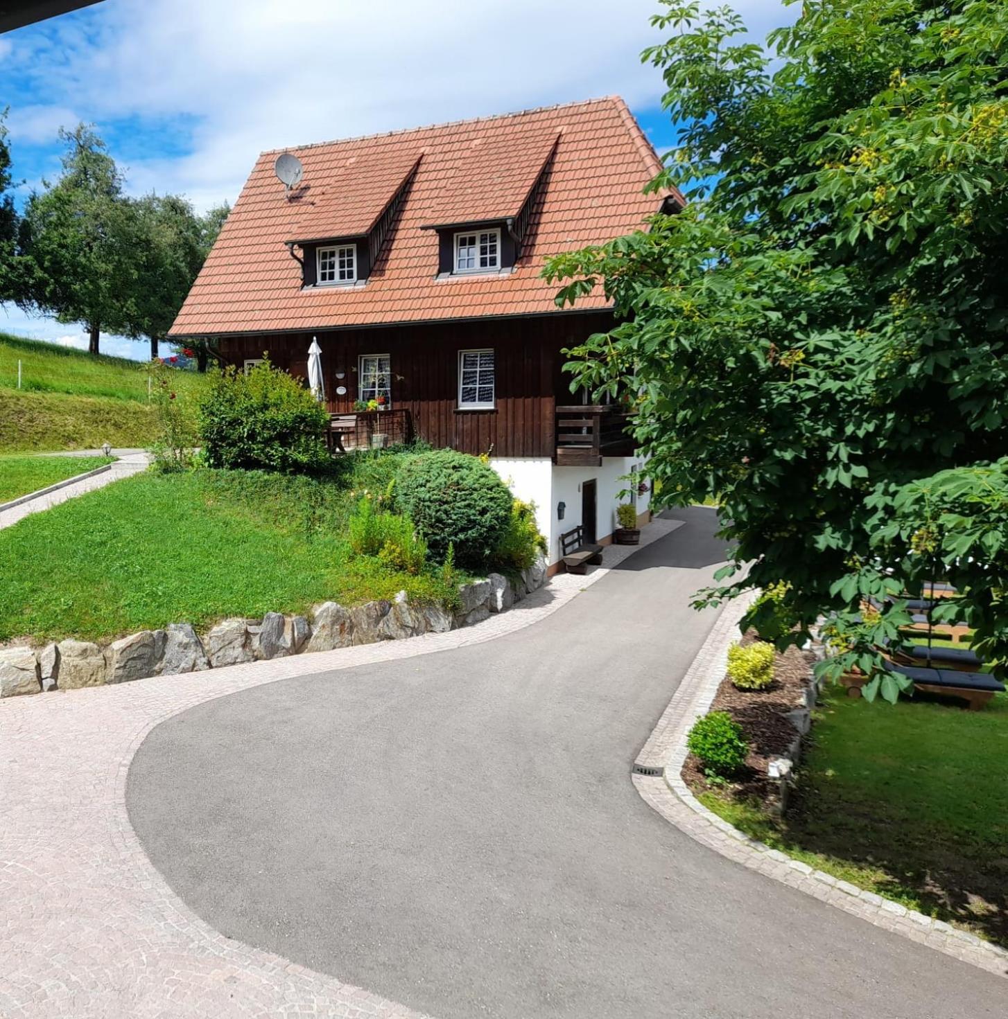 Blumbauernhof * Gutach